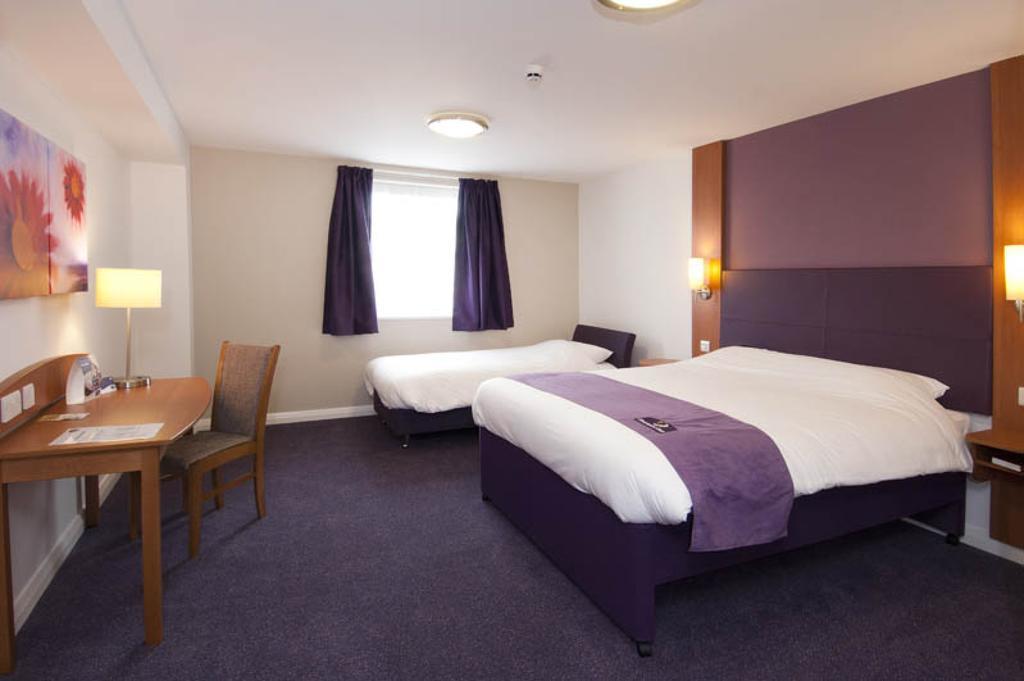 Newbridge  Premier Inn Edinburgh Airport - Newbridge חדר תמונה